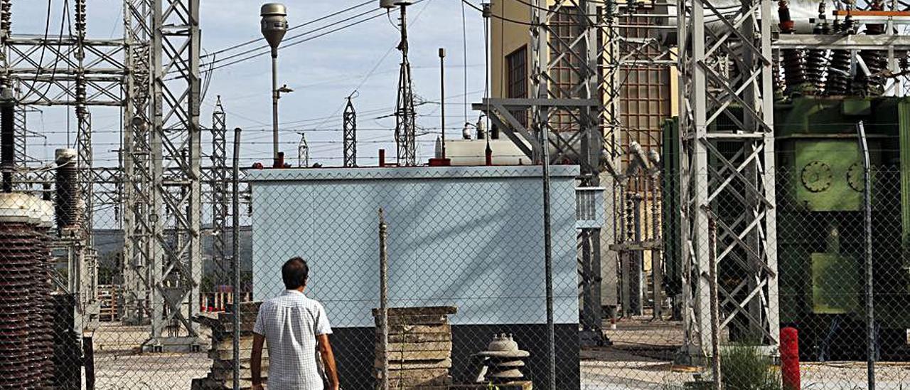 Estación medidora de la calidad del aire en Alzira | VICENT M. PASTOR