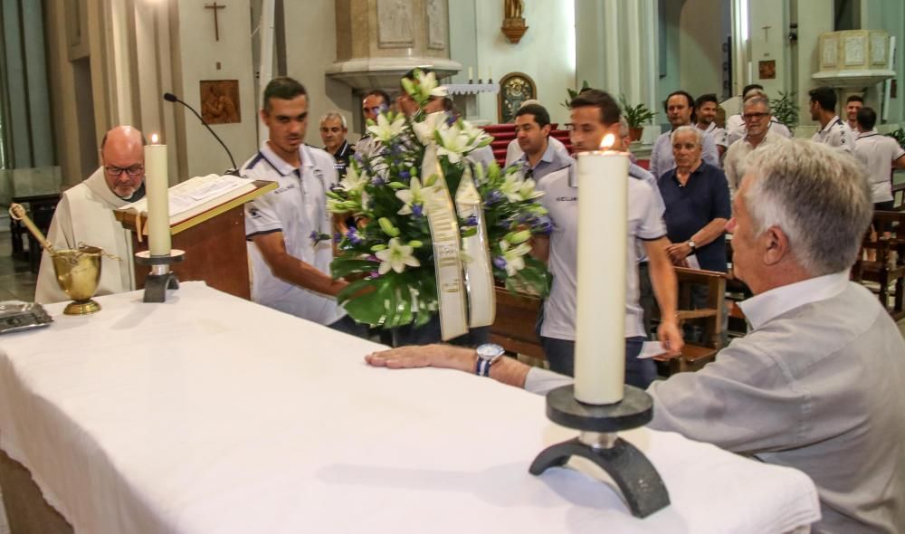 Ofrenda floral del Alcoyano