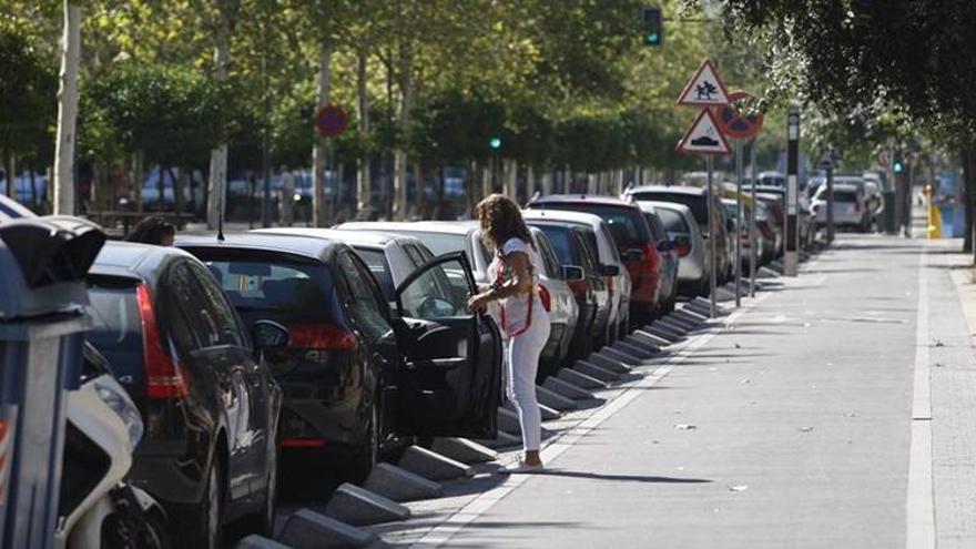 Vecinos pactan ampliar las plazas de párking en Gran Vía Parque