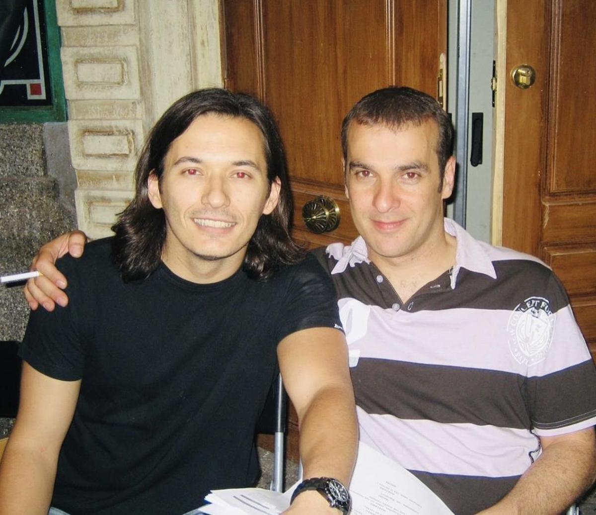Alberto Caballero junto a Luis Merlo