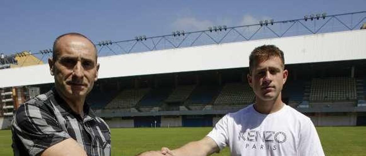 José Álvarez y Jorge Cayarga, en la presentación del segundo.