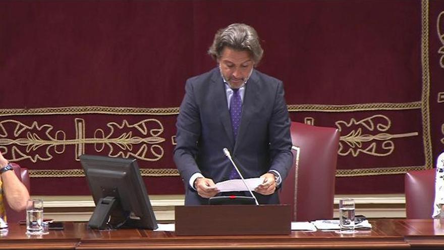 Lectura de la declaración del Día Internacional de las Personas Sordas en el Parlamento de Canarias