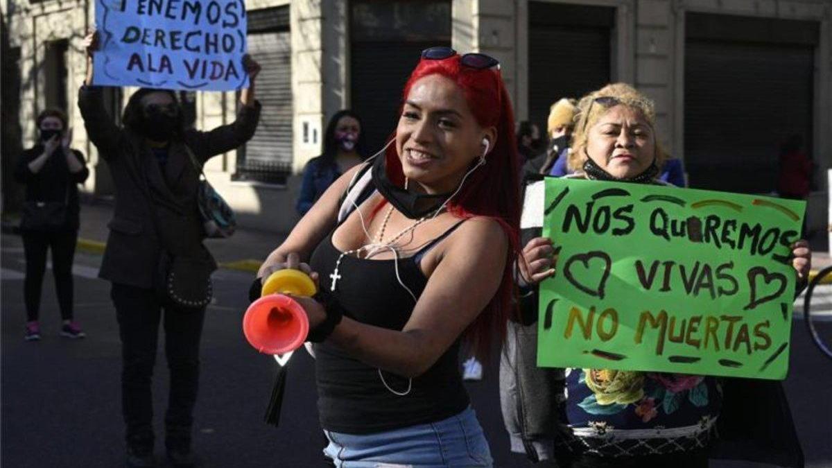 Argentina registra un feminicidio cada 34 horas durante la pandemia