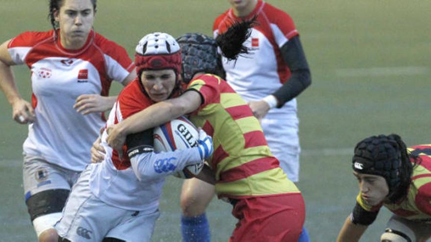 Partido femenino de rugby.