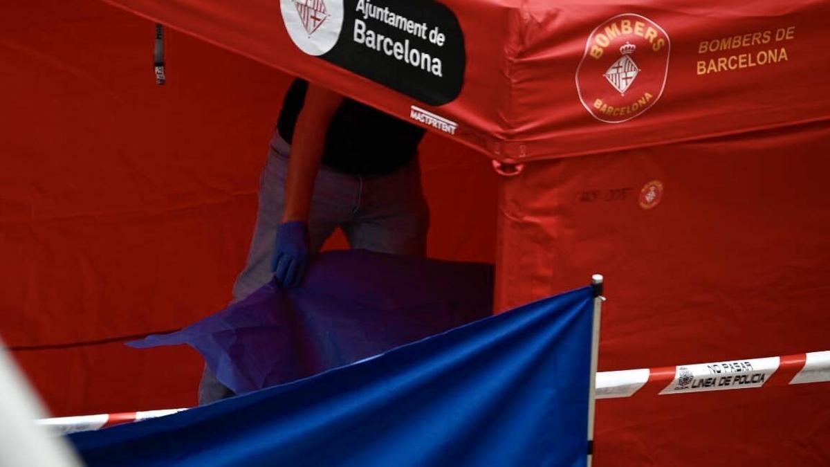 Muerto un hombre de un tiro en la cabeza en la calle de Balmes de Barcelona