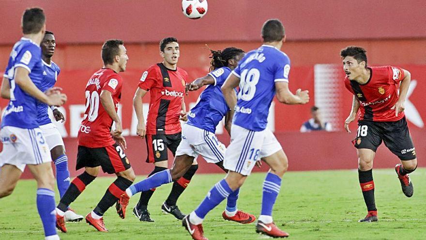 Fran Gámez (15) será el único que repetirá hoy del partido copero del martes ante el Oviedo.