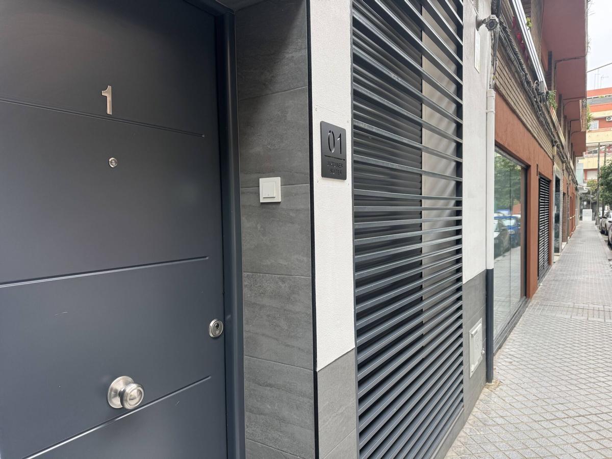 Local comercial modificado a uso residencial en Córdoba.