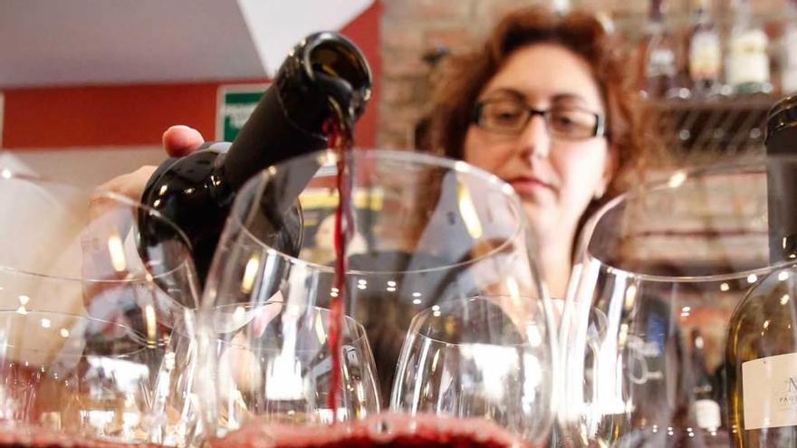 Los famosos guían la ruta del vino en Avilés