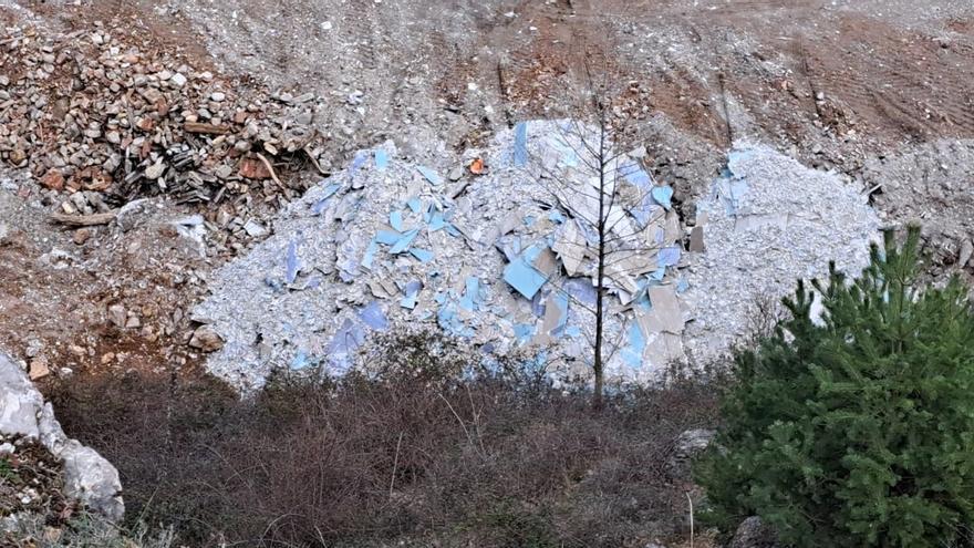 Els ecologistes demanen que &quot;es frenin els abocaments incontrolats&quot; a Merolla, a Cercs