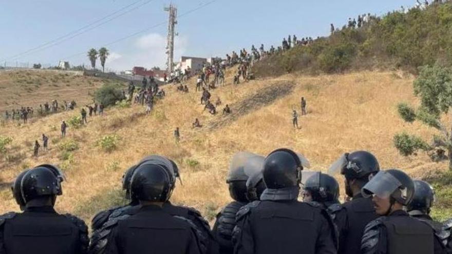 Detectada una desena de casos de sarna entre els militars desplaçats a Ceuta