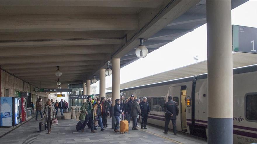 Adjudicadas por 7,7 millones modernización de estaciones de tren de Plasencia y Cáceres