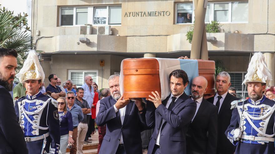 Torrevieja despide a Joaquín García, alcalde socialista de la ciudad entre 1984 y 1988