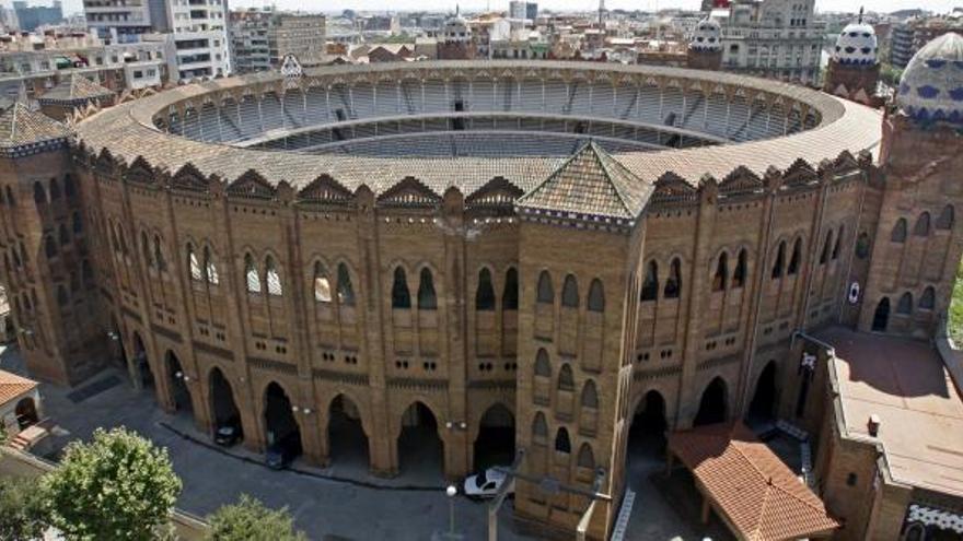 Imagen tomada de la Plaza de Toros Monumental de Barcelona en la jornada que el Parlament Catalán aprobó la Iniciativa Legislativa Popular (ILP) a favor de la supresión de los festejos taurinos en Cataluña.