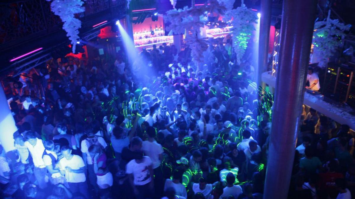  La discoteca St. Trop’, també de Lloret de Mar, amb l’aforament complet 