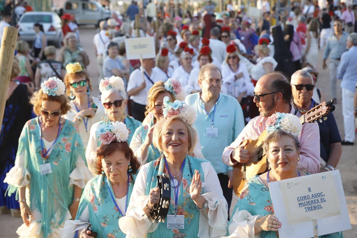 El pasacalles rociero en la Feria de Córdoba, en imágenes