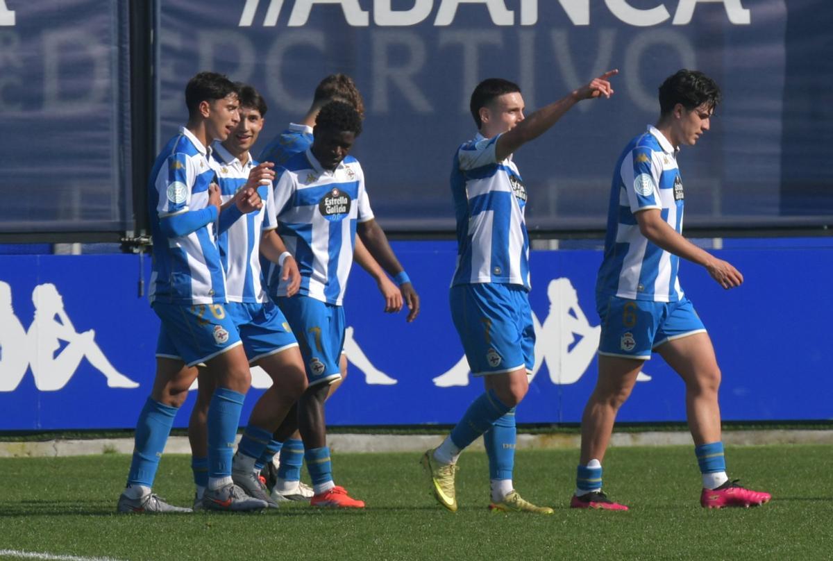 El Fabril celebra un gol esta temporada.