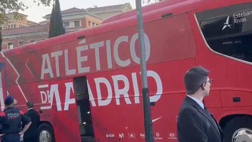 El Atlético llega a Barcelona y se instala a 200 metros del Spotify Camp Nou.