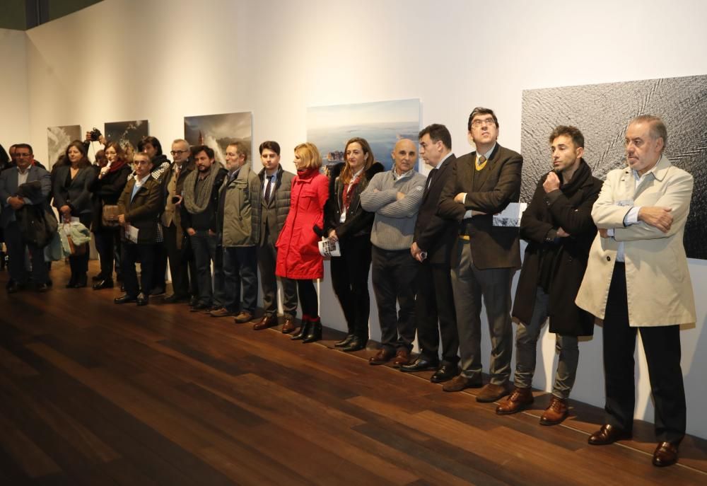 Un paseo por los faros gallegos de Ricardo Grobas