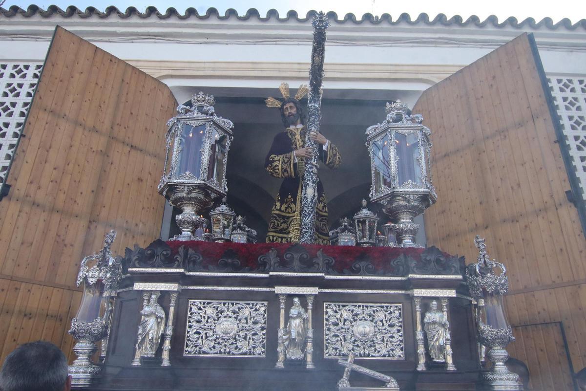 La Hermandad de la Vera Cruz en la tarde del Lunes Santo La Hermandad de la Vera Cruz en la tarde del Lunes Santo