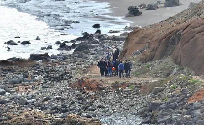 CADÁVER PLAYA LAS GAVIOTAS JINÁMAR