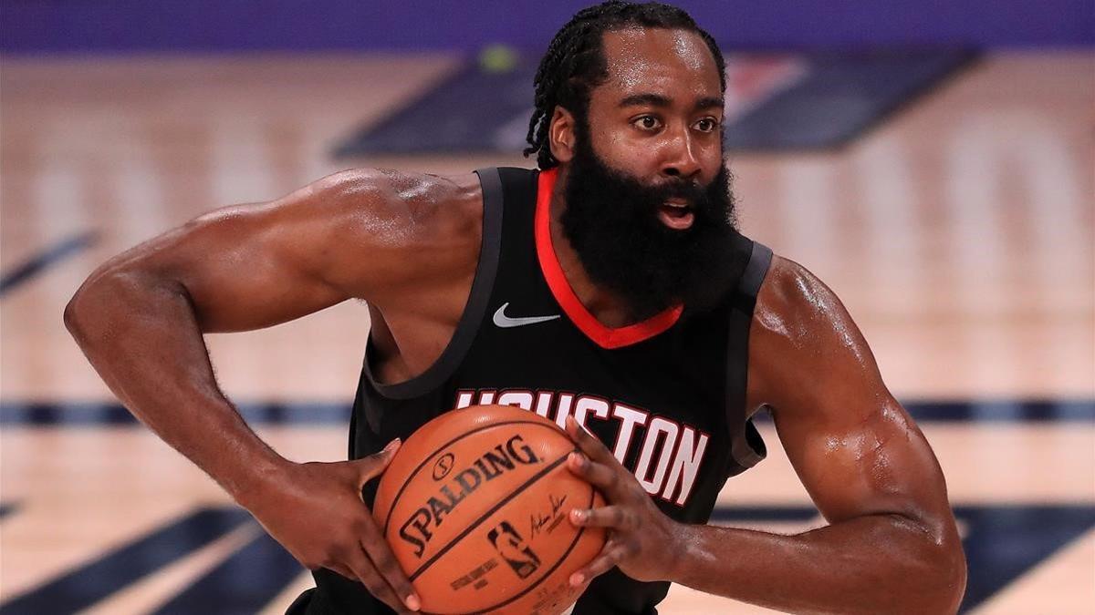 Harden, durante el séptimo partido ante Oklahoma.