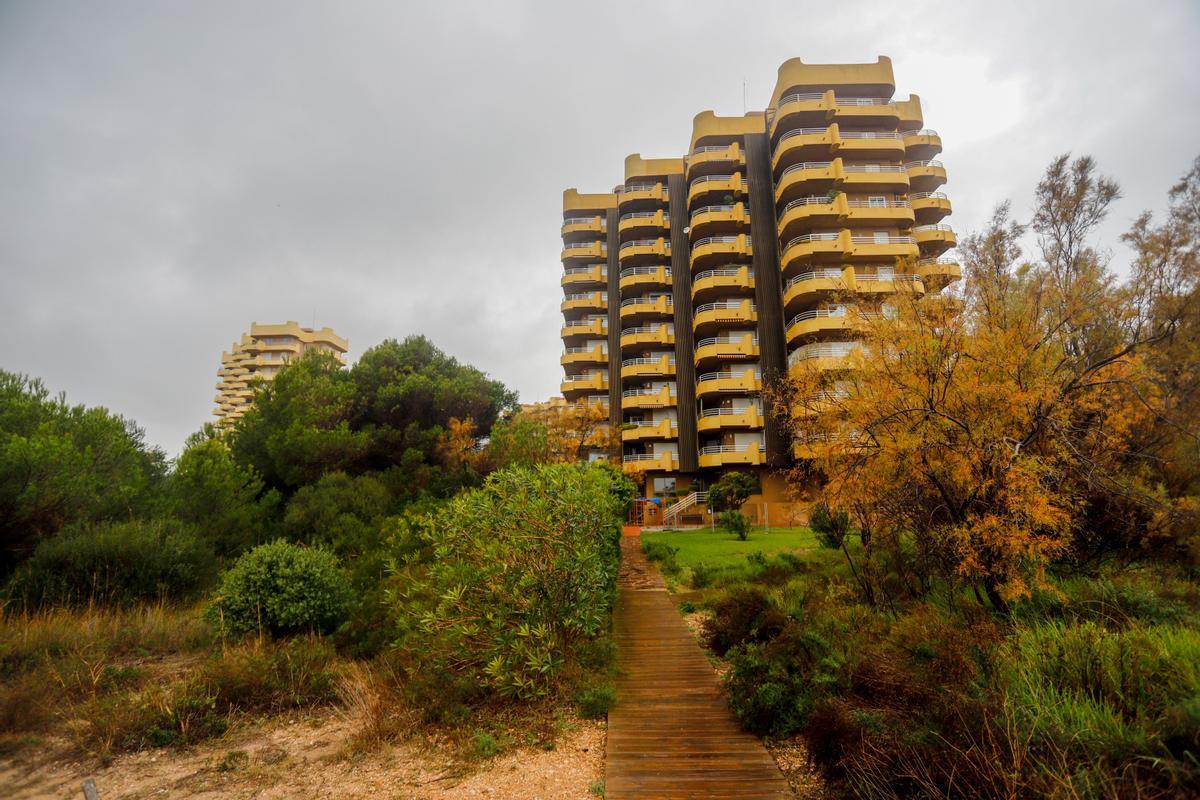 Edificaciones en el bosque de la Devesa en torno a las cuales habría que levantar cortafuegos de 30 metros de ancho.