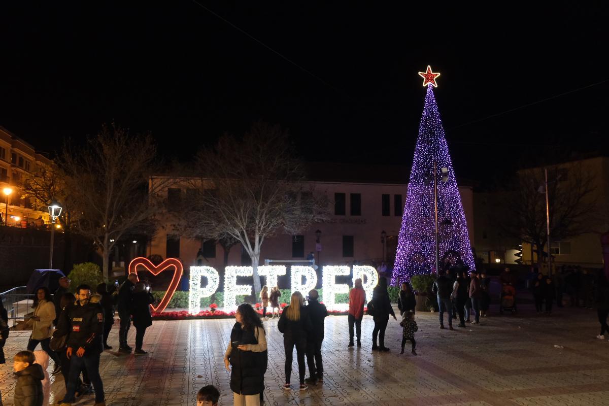 Petrer se viste de Navidad.