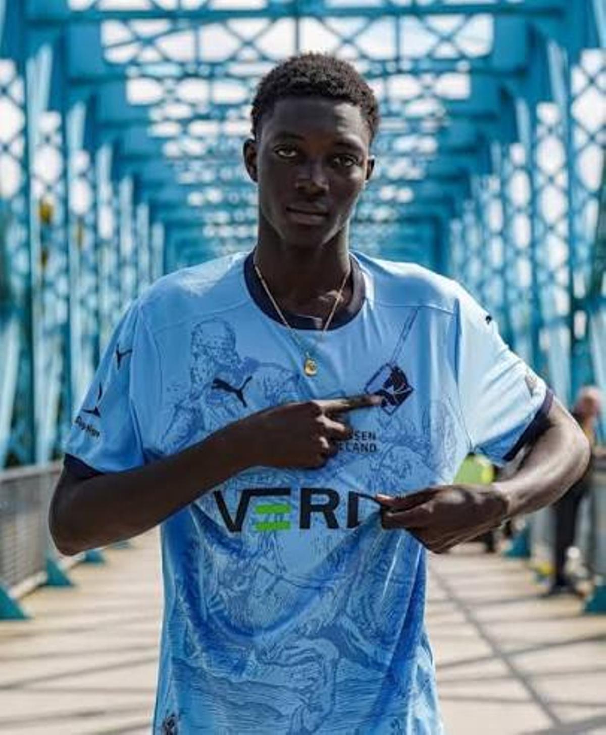 Ousseynou Fall Seck en su presentación con el Randers FC