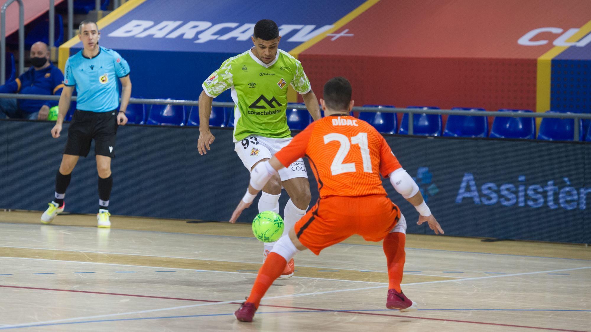 El Palma Futsal pierde en su visita al Palau Blaugrana