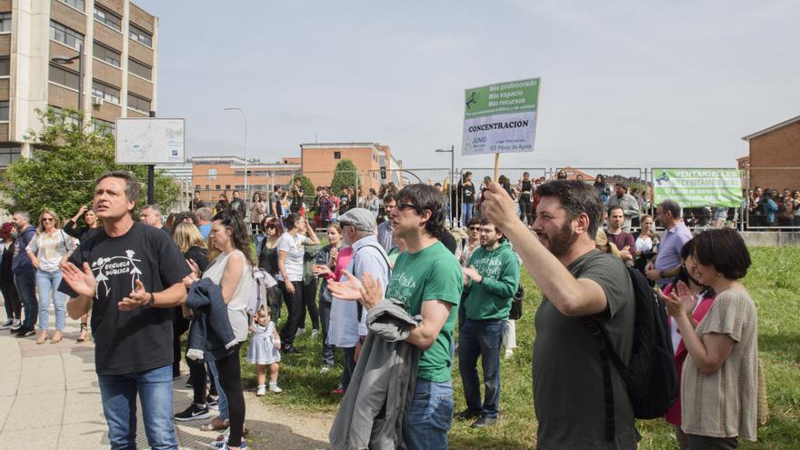 El IES Pérez de Ayala de Oviedo mantiene sus reivindicaciones: &quot;Los 50.000 euros del Principado son una cortina de humo&quot;