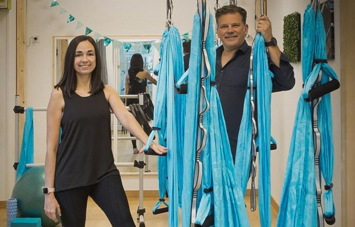 Leticia Falcón con José Balado, los impulsores de la iniciativa orientada al transporte