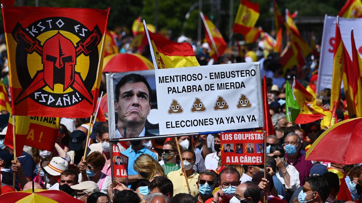 Manifestación en la plaza de Colón contra los indultos