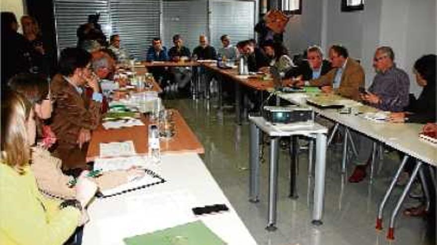 La reunió de la Taula Sectorial Agrària de la fruita dolça, dimarts