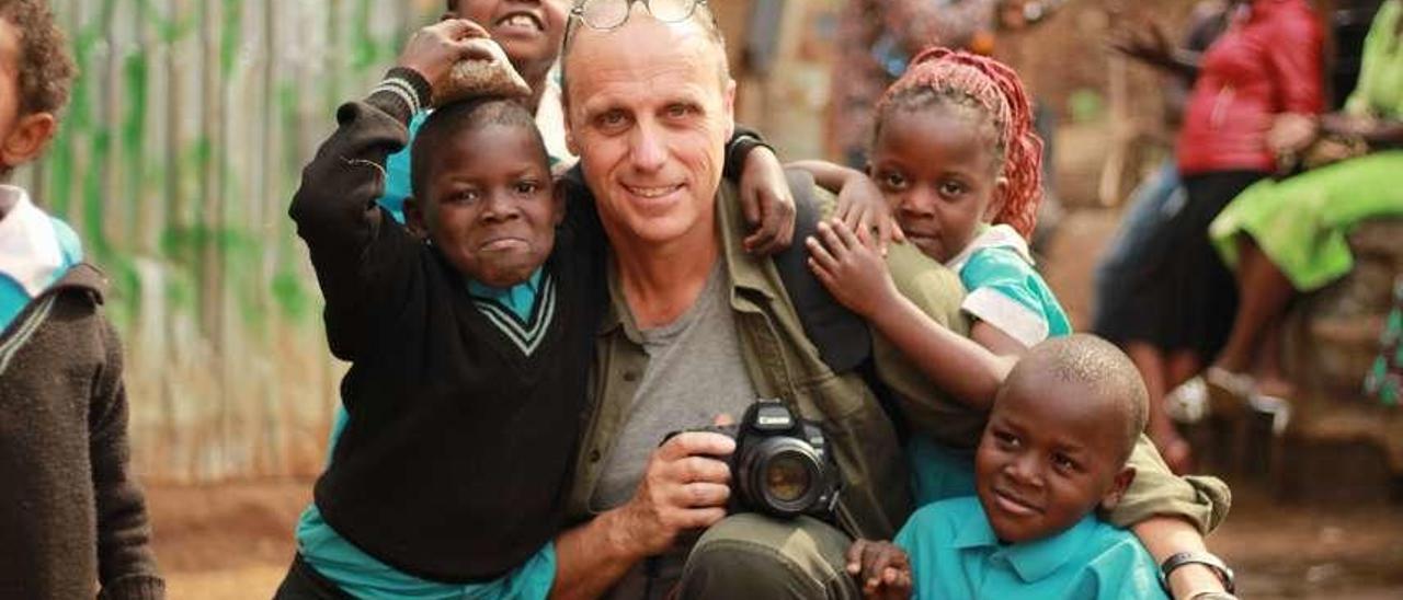 Augusto Rodríguez, cuando participó en un proyecto donde fotógrafos de todo el mundo dan clase a los chavales de Kibera, el mayor barrio de chabolas de Nairobi y el más grande de África