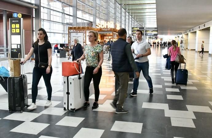 25/02/2020 AEROPUERTO. TELDE. Ambiente en el aeropuerto de Gran Canaria, dos días después de la suspencion de vuelos por la Calima.  Fotógrafa: YAIZA SOCORRO.  | 25/02/2020 | Fotógrafo: Yaiza Socorro