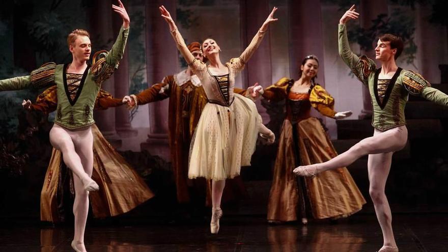 El Ballet Ruso se despide de Oviedo con &quot;La Bayadera&quot;