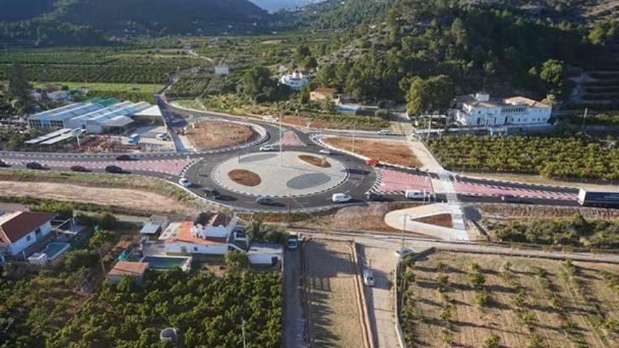 Vista aérea de la rotonda del Real de Gandia ya terminada.