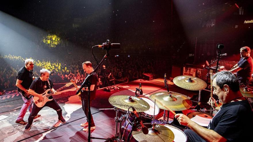 Hombres G: &quot;Hace 40 años había libertad de expresión; hoy el linchamiento público está muy de moda&quot;