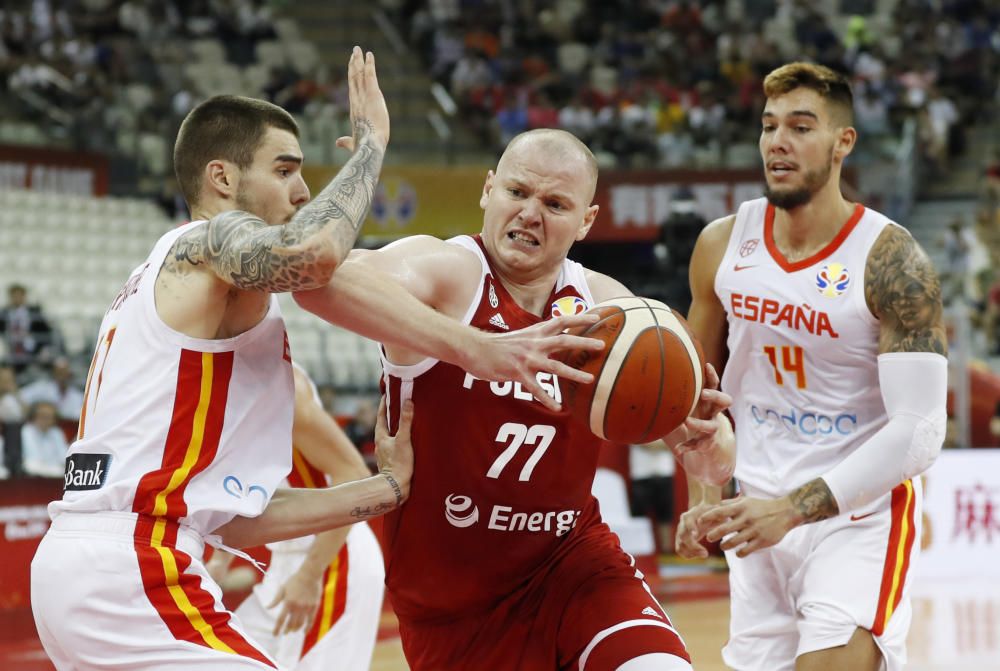 Imágenes del partido de cuartos de final entre España y Polonia.