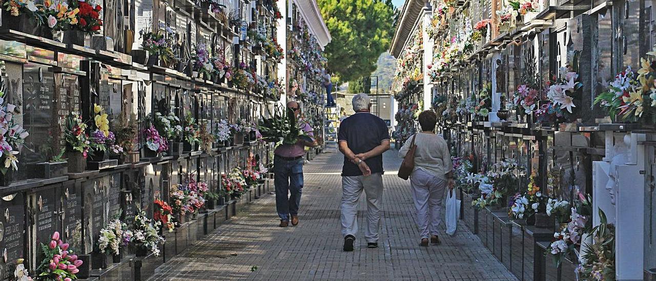 El cementerio municipal
de Gandia, el día de Todos 
los Santos del año pasado.