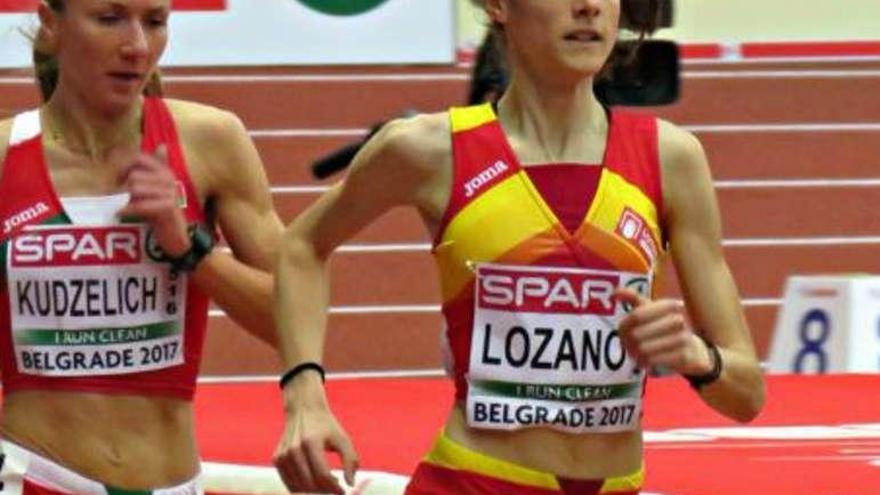 Ana Lozano, por delante de Kudzelich.