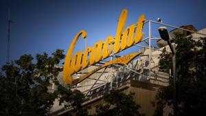 Barcelona rescatarà de la ruïna l’icònic rètol de Cacaolat