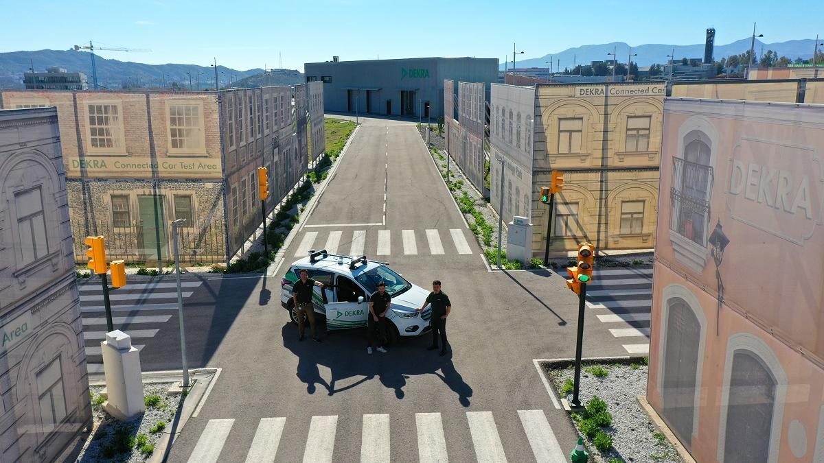 El circuito de pruebas para el vehículo conectado que Dekra tiene en el PTA de Málaga.