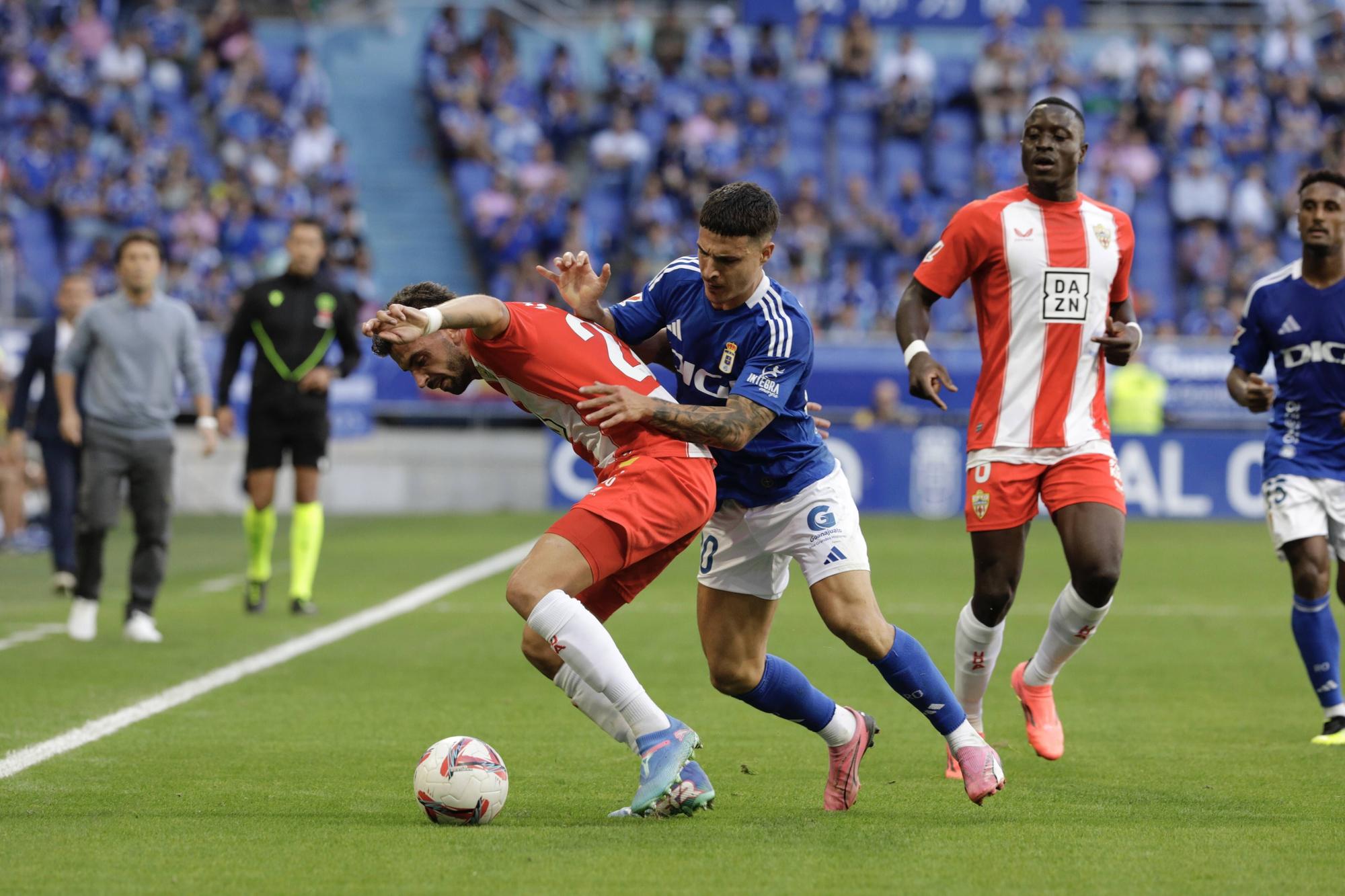 EN IMÁGENES: Así ha sido la victoria del Oviedo ante el Almería (3-2)