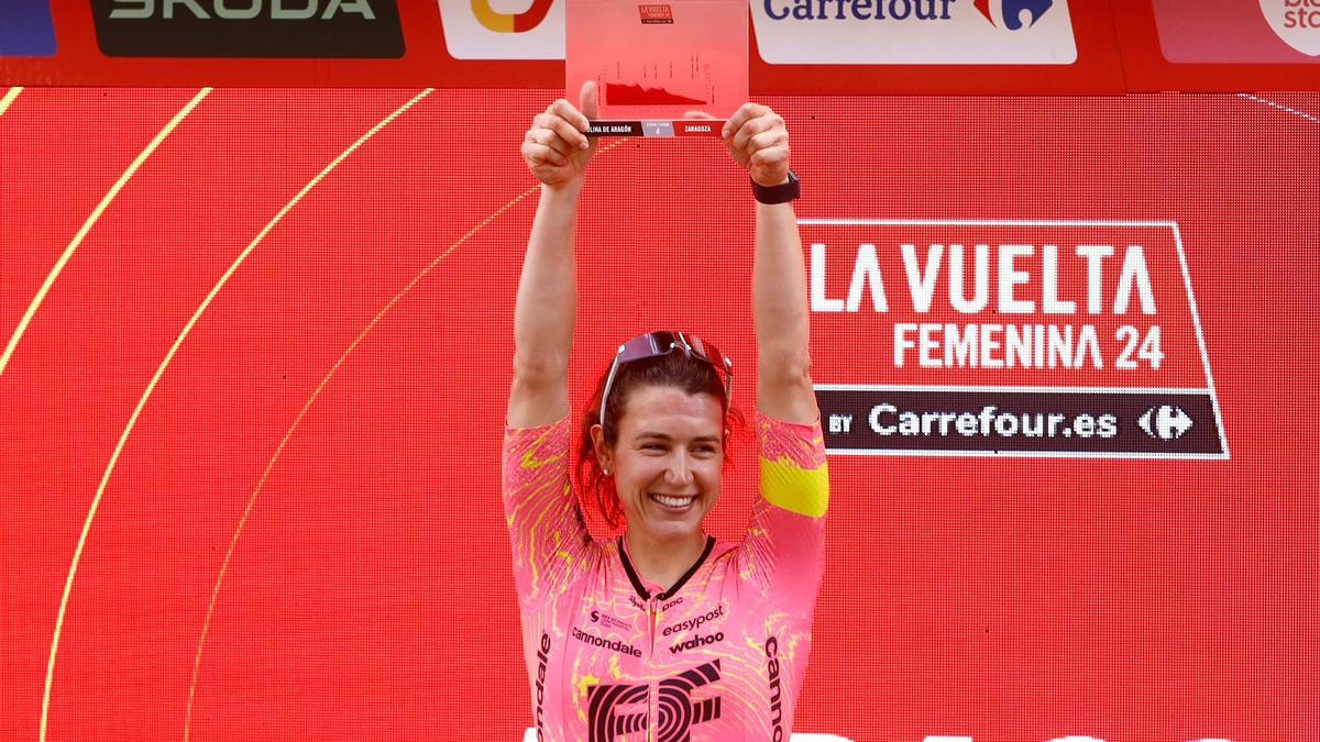 Así ha sido la llegada a Zaragoza de la Vuelta Ciclista femenina
