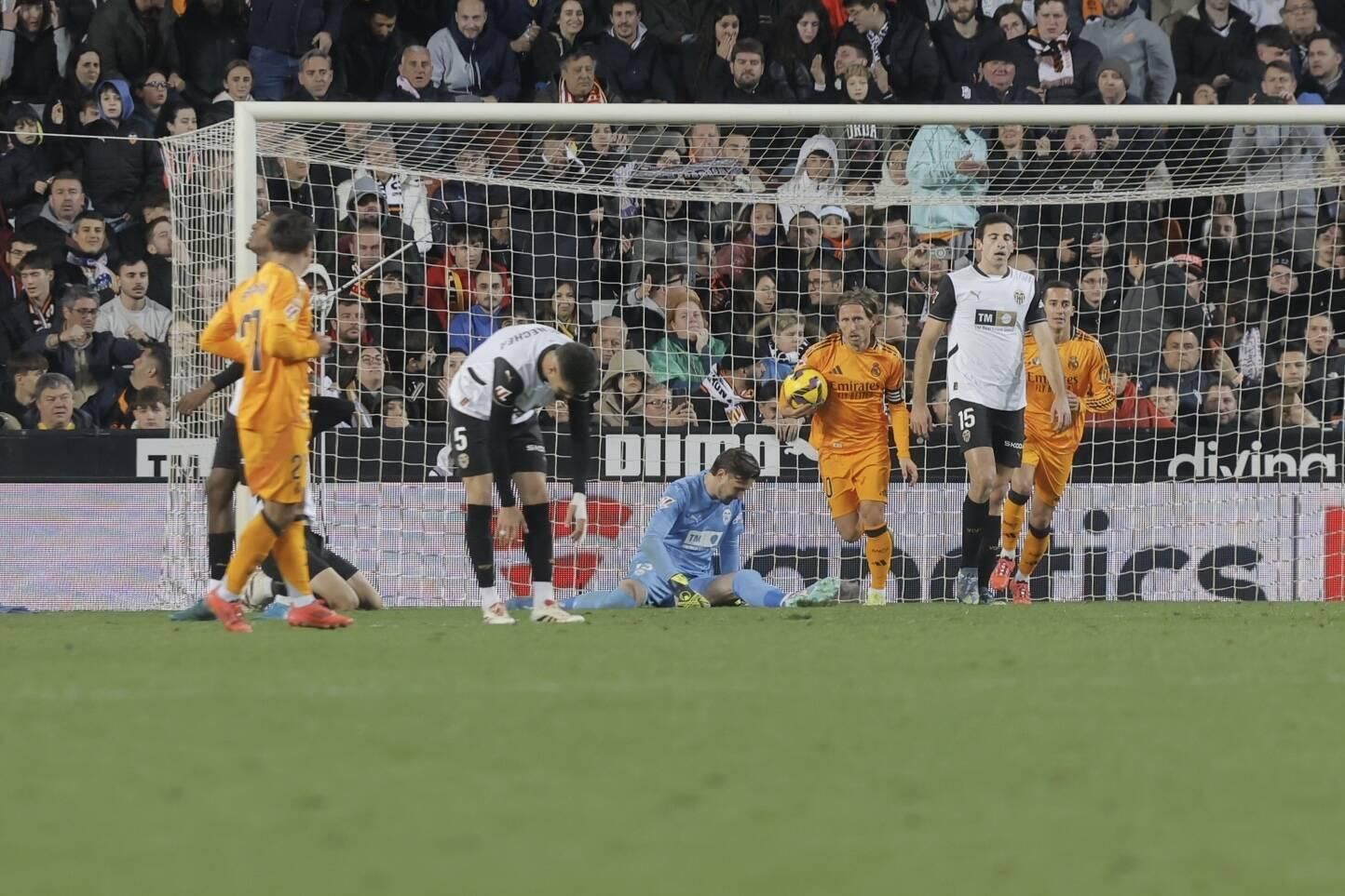 Las mejores fotos del partido entre el Valencia y el Real Madrid