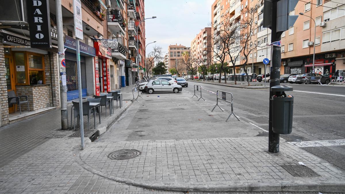 Nuevo carril bici en Camins al Grau.