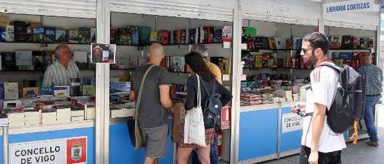 Caseta de la Librería Pedreira en la Feira do Libro. // Marta G. Brea