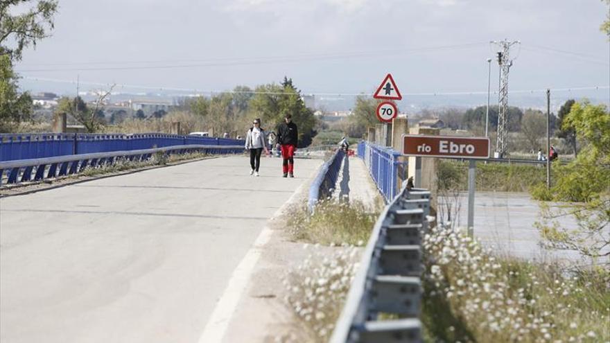 Los pueblos ribereños reciben con dudas el anuncio de Lambán