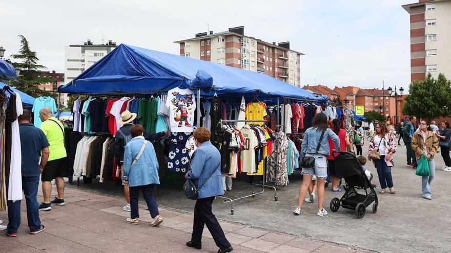 El mercadillo de La Corredoria organiza un taller infantil de pintacaras este sábado